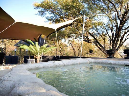 Thulani Game Lodge & Eco Estate - 3